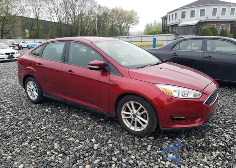 2016 Ford Focus Se z USA, uszkodzony, nr VIN 1FADP3F26GL400795